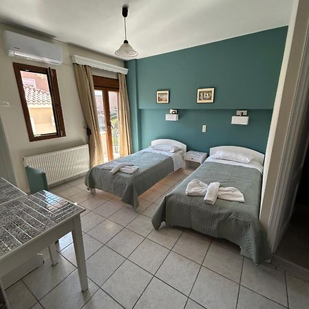 Roxani Studios-Apartments Петра Экстерьер фото