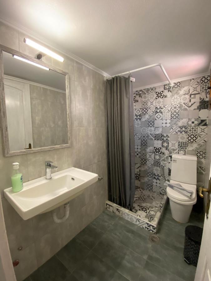 Roxani Studios-Apartments Петра Экстерьер фото